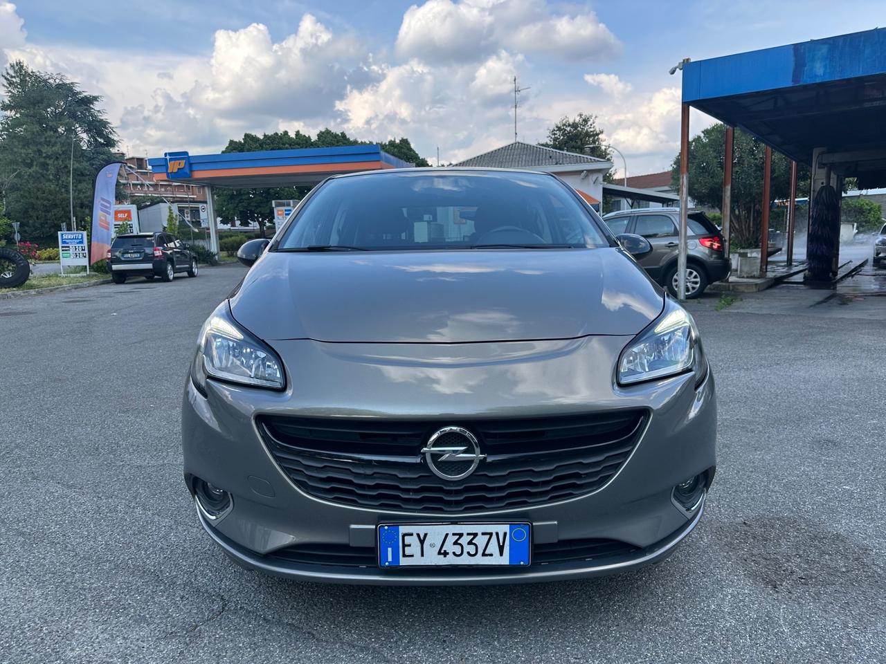 Opel Corsa 1.4 90CV automatica 5 porte b-Color