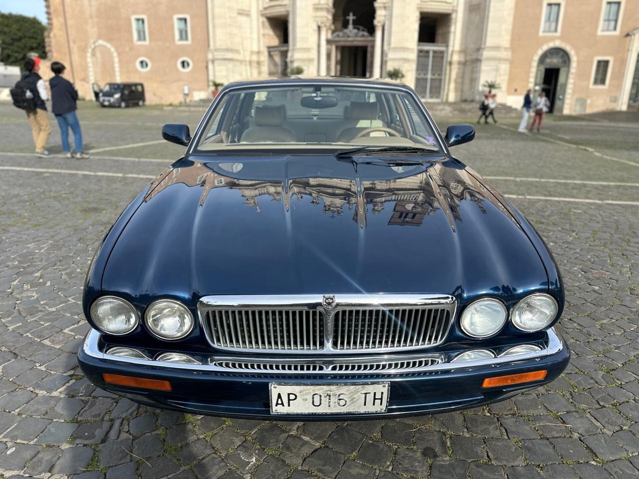 Jaguar XJ 4.0 6 Cil. 241cv Automatica ASI