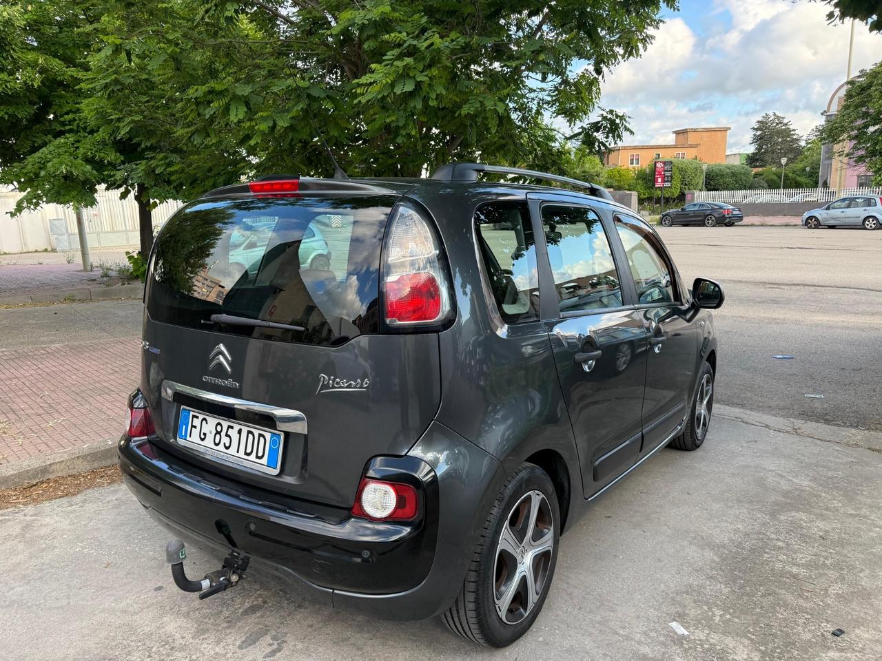 Citroen C3 Picasso Km.86.000! GANCIO TRAINO