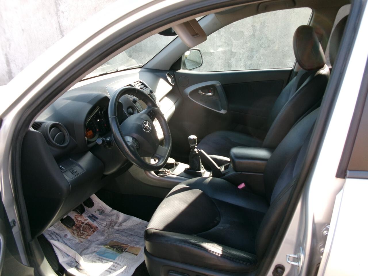 Toyota RAV 4 RAV4 Crossover 2.2 D-4D 150 CV DPF Exclusive