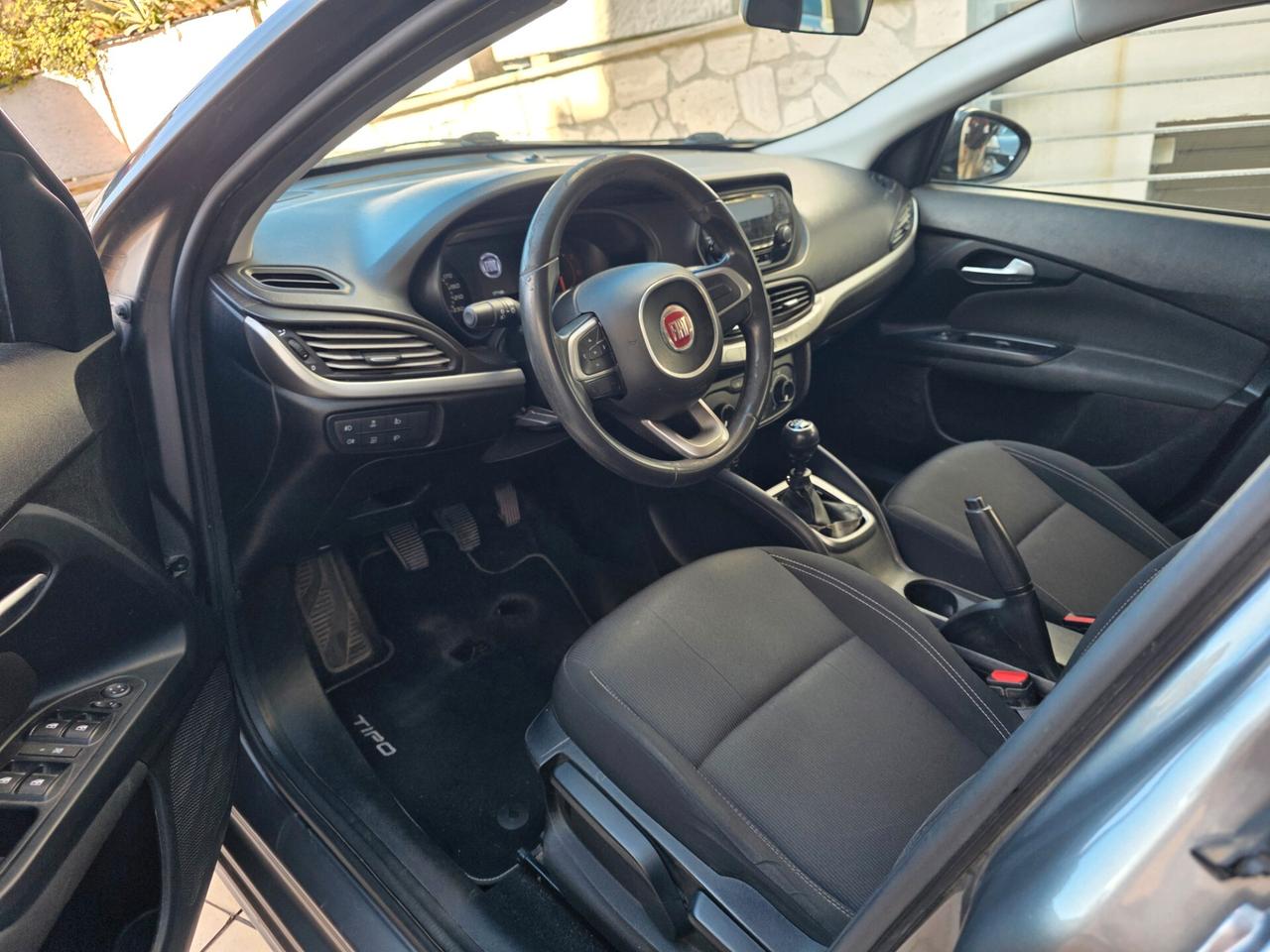 Fiat Tipo 1.6 Mjt S&S 5 porte Easy