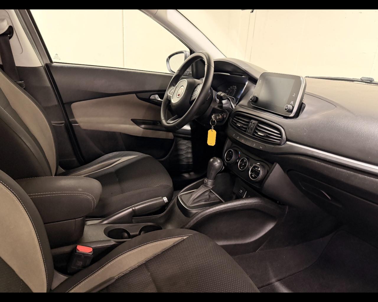 FIAT TIPO SW 1.6 MJT EASY DCT