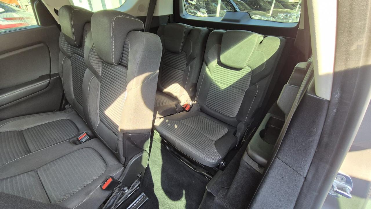 Renault Grand Scenic TCe 140 CV EDC FAP Intens