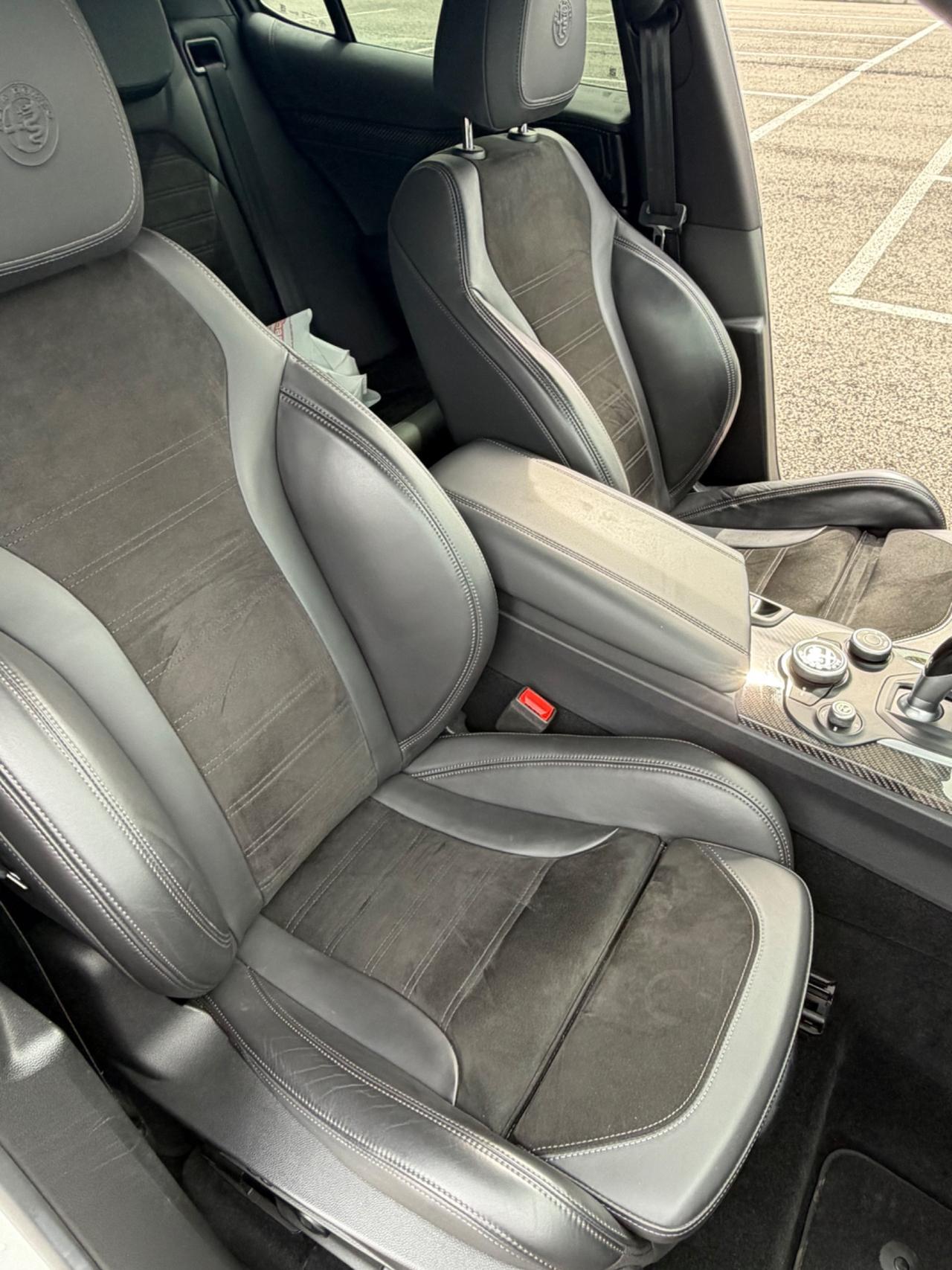 Alfa Romeo Stelvio 2.9 Bi-Turbo V6 510 CV AT8 Quadrifoglio