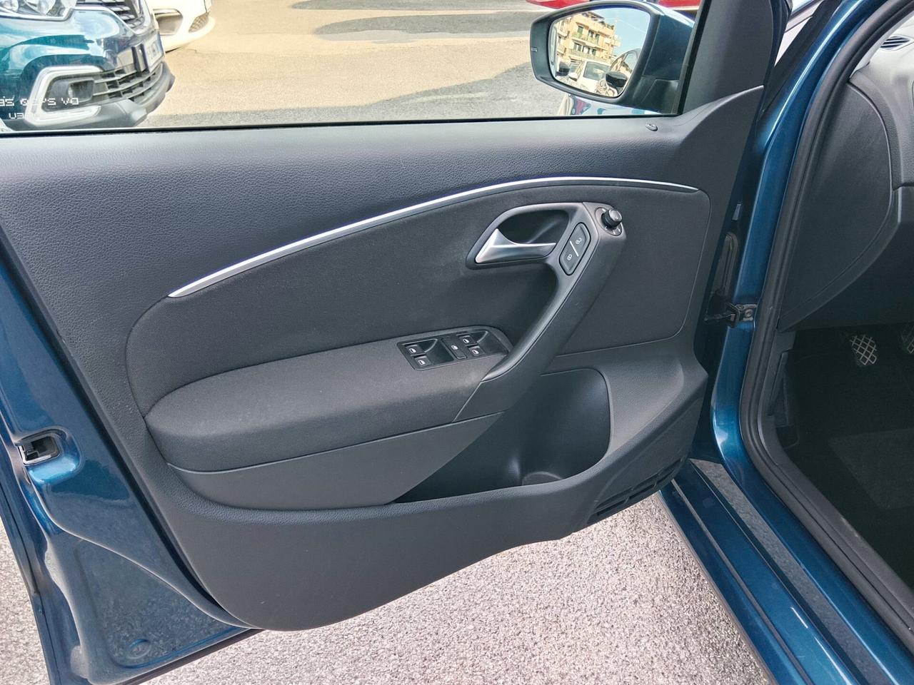 VW Polo 1.4 TDI 90cv Euro 6 1 PROPR.