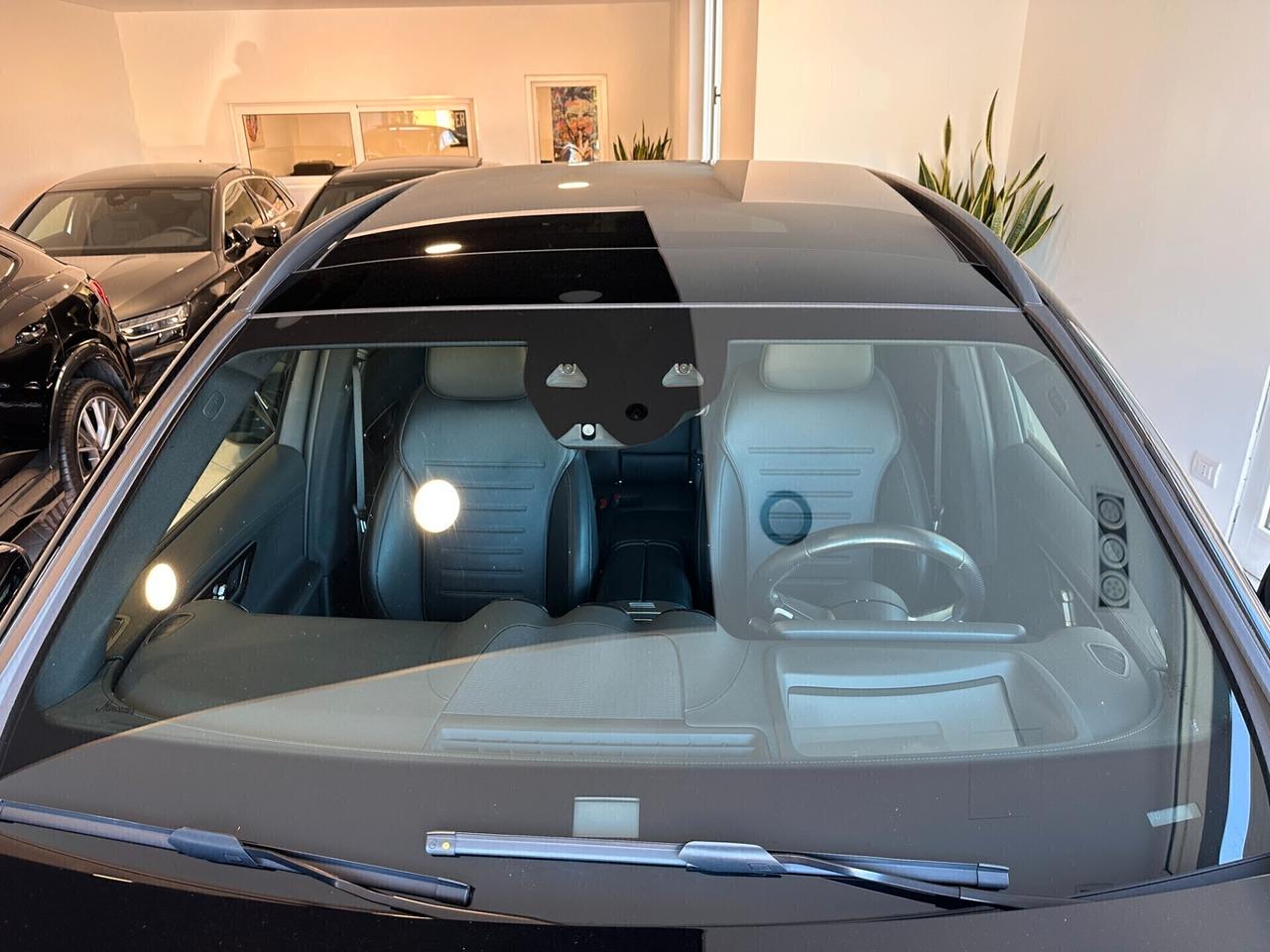 Mercedes-benz GLC 220 d 4M. AMG Premium_PANORAMA_FARI DIGITAL LED_ CAMERA 360_HEAD-UP_BLACK