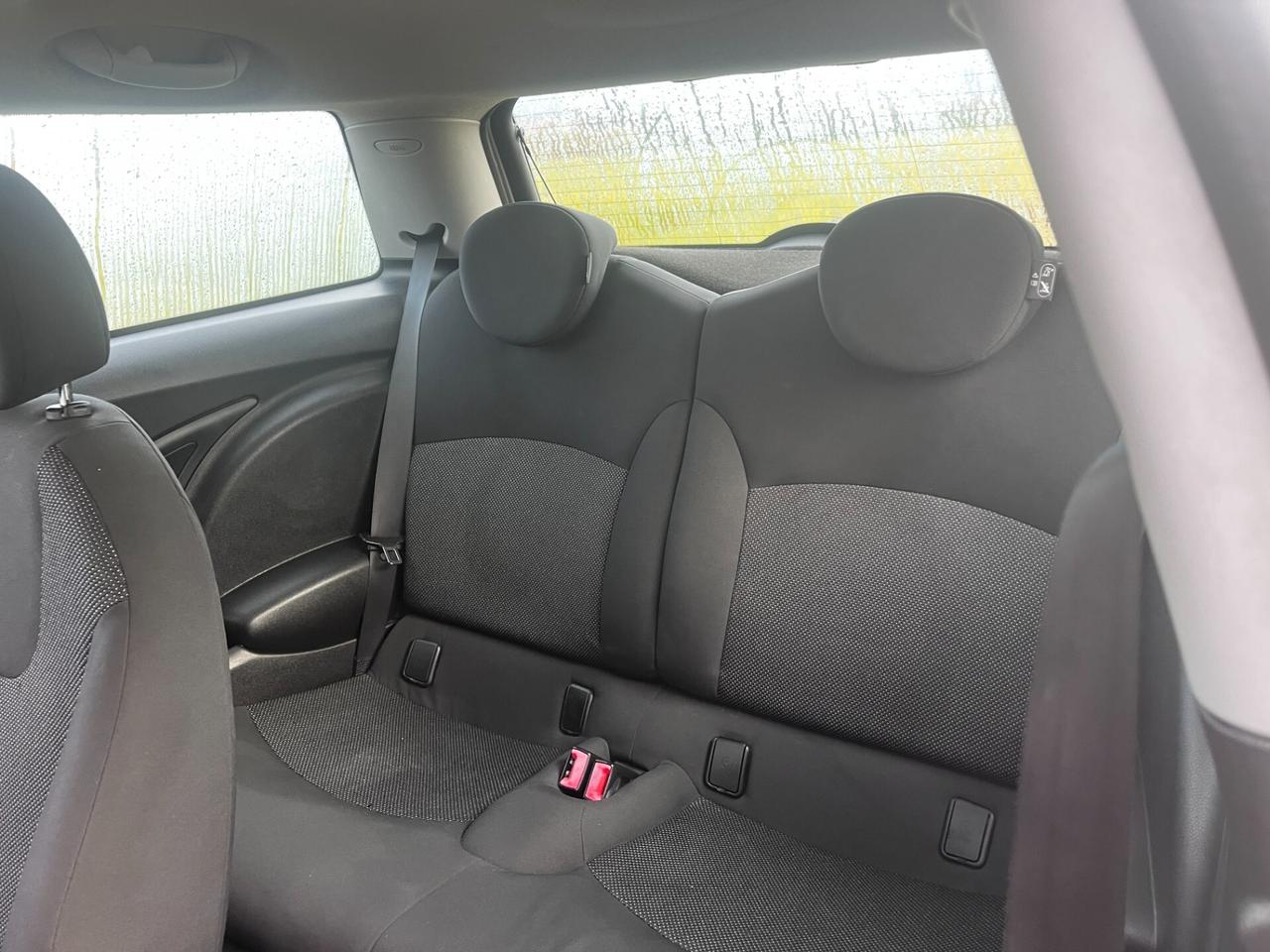 Mini 1.6 16V Cooper Pepper