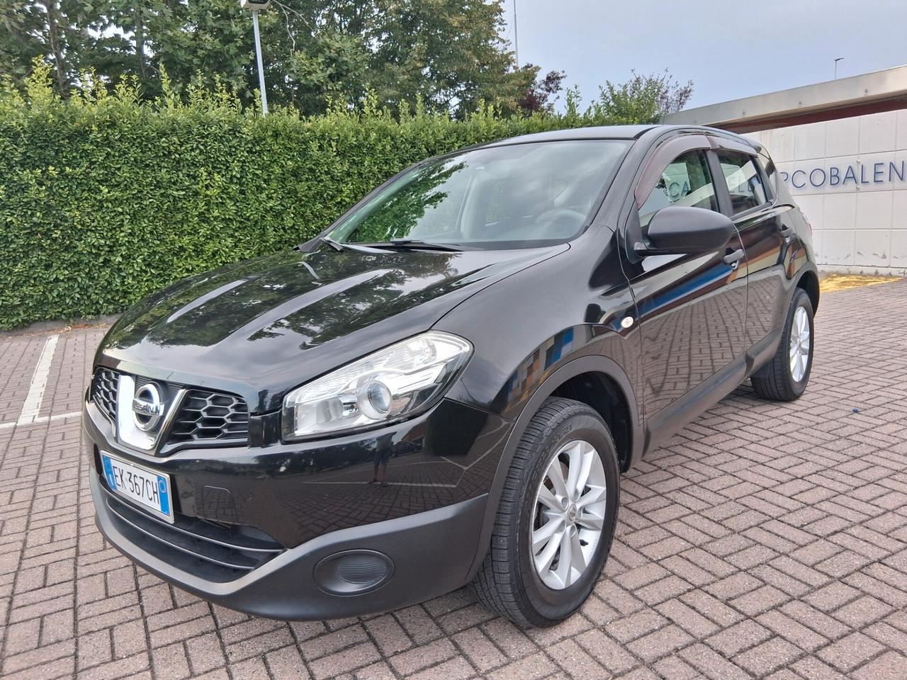 Nissan Qashqai 1.5 dCi DPF Tekna..KM 163 000..NEOPATENTATI. CELL 320 147 1147 WUATSAPP..3276540940