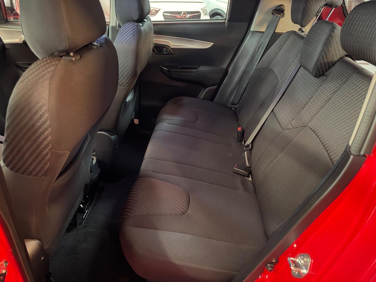 Mahindra KUV100 1.2 VVT K8 km14000