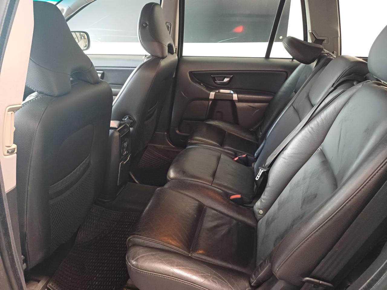 Volvo XC 90 XC90 2.4 D5 185 CV aut. AWD Executive
