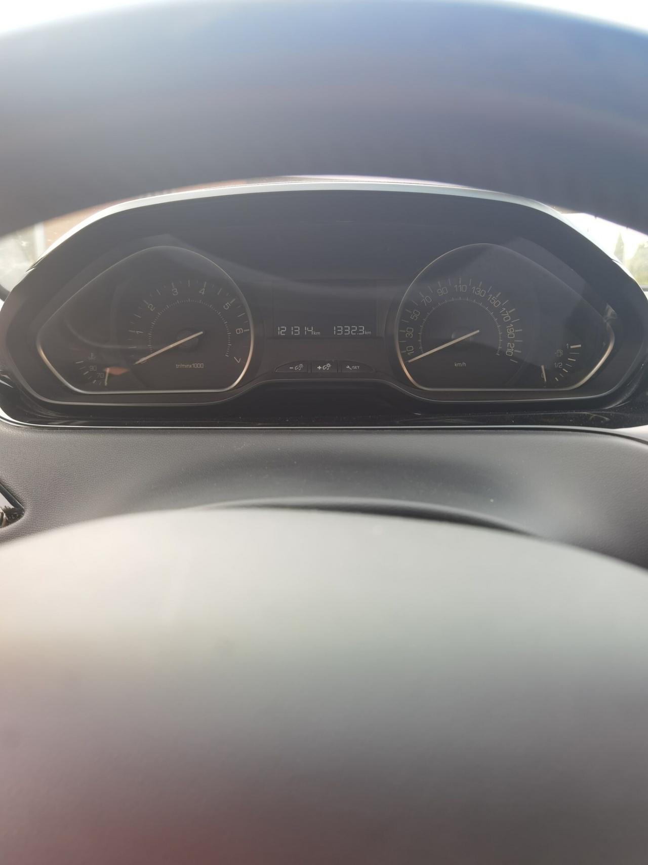 Peugeot 208 1.2 e-VTi Active