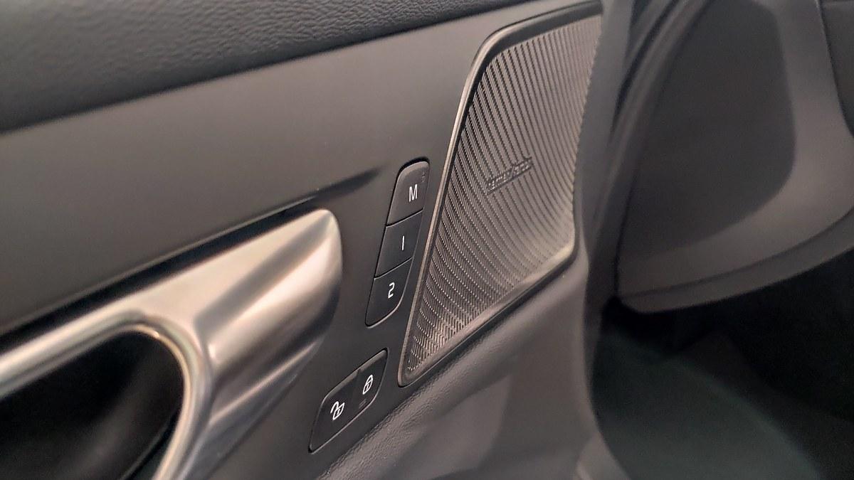 VOLVO V60 B4 Mild Hybrid Automatico Plus Dark