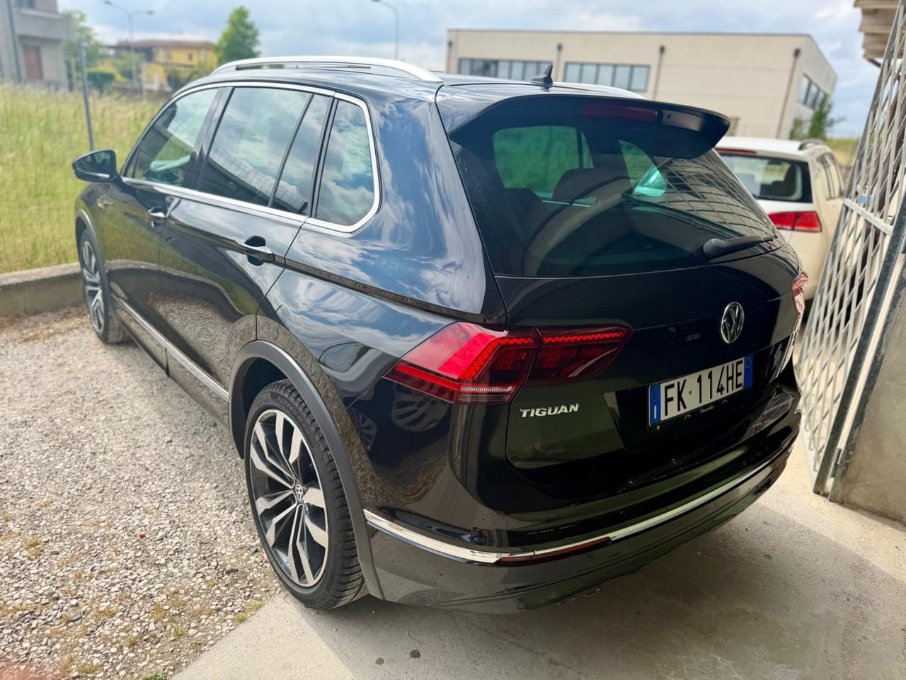 Volkswagen Tiguan 2.0 BiTDI SCR DSG 4MOTION Advanced R-Line BMT