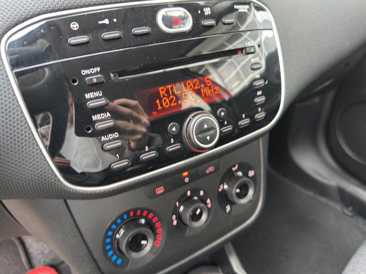 Fiat Punto 5p 1.2 Lounge E6