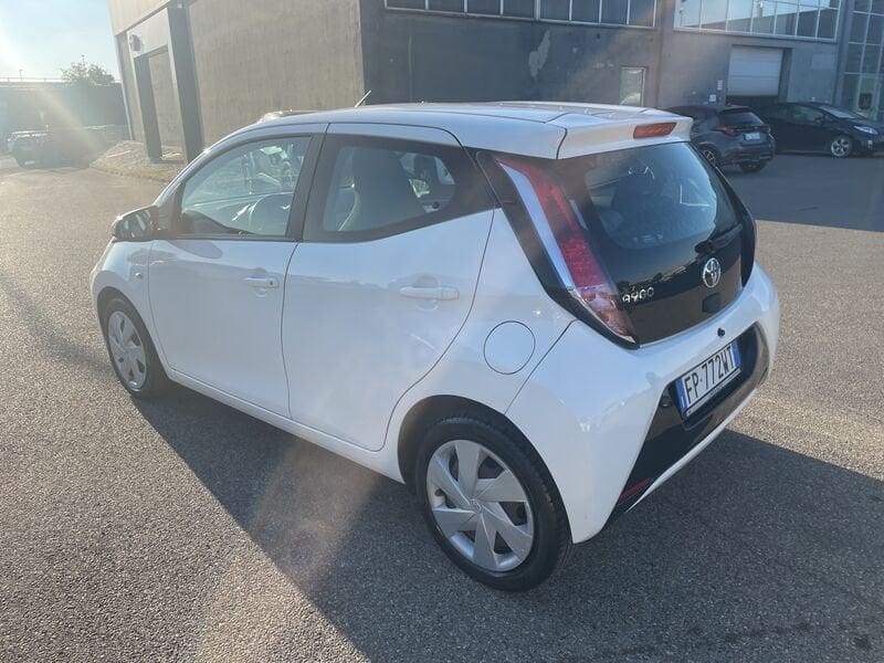 Toyota Aygo Aygo 1.0 VVT-i 69 CV 5 porte x-business MMT iva esposta compresa