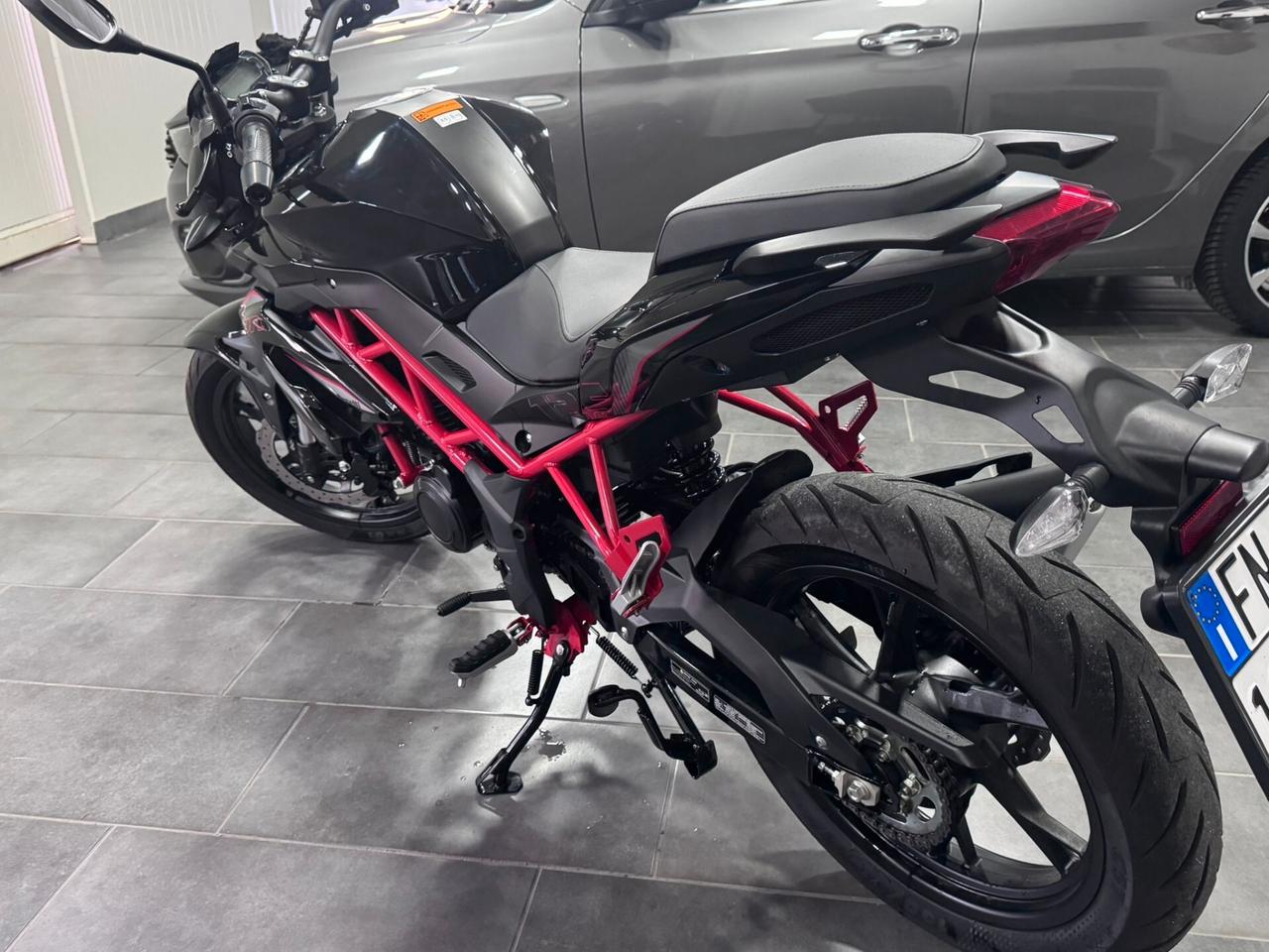 Benelli BN 125