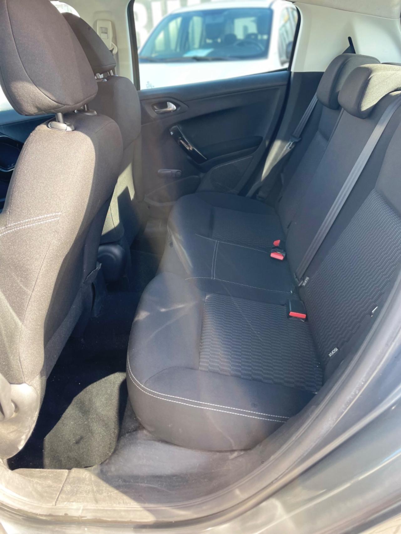 Peugeot 208 BlueHDi 75 5 porte Allure