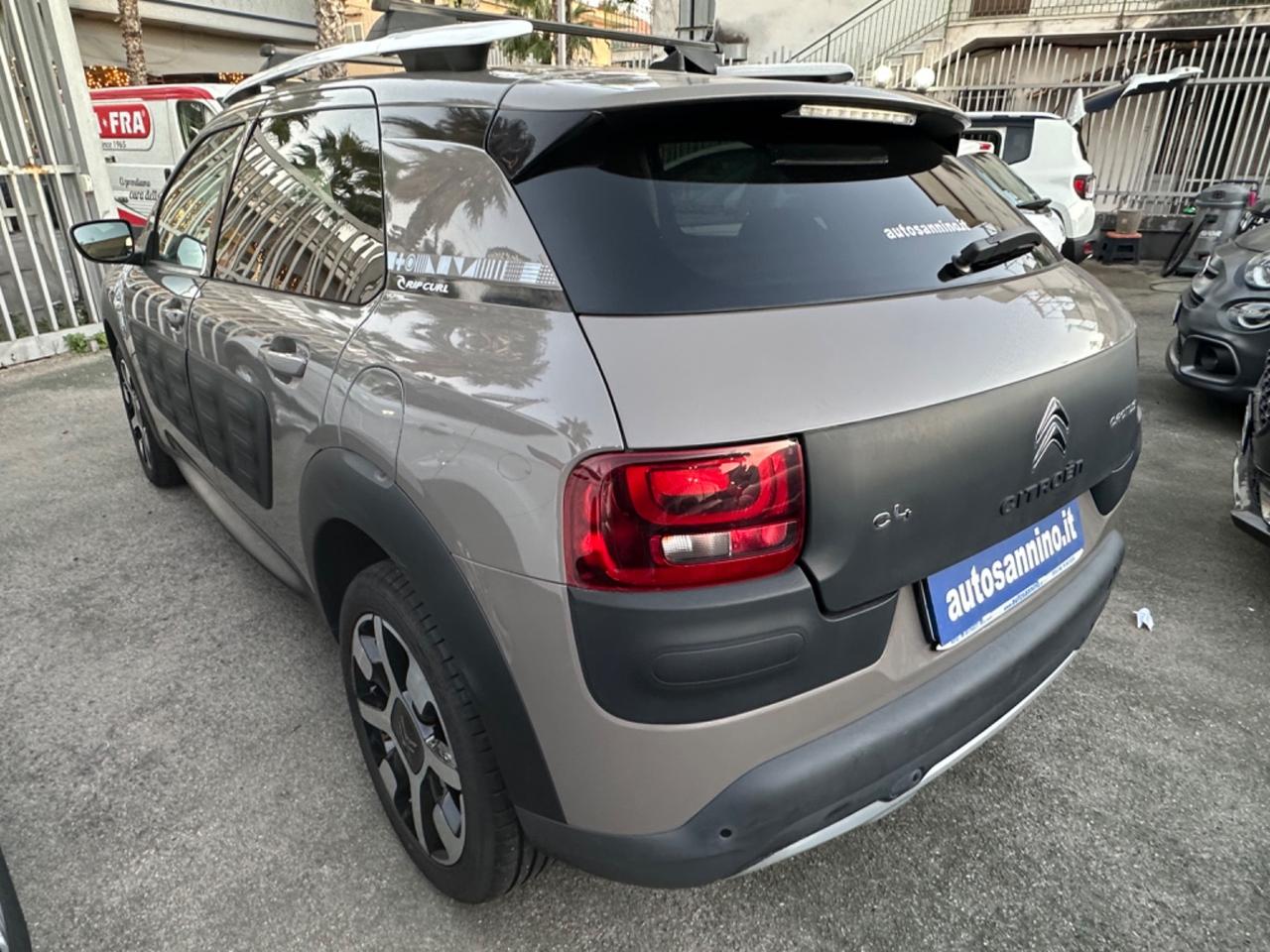 Citroen C4 Cactus BlueHDi 100 Shine Rip Curl Tetto panoramico