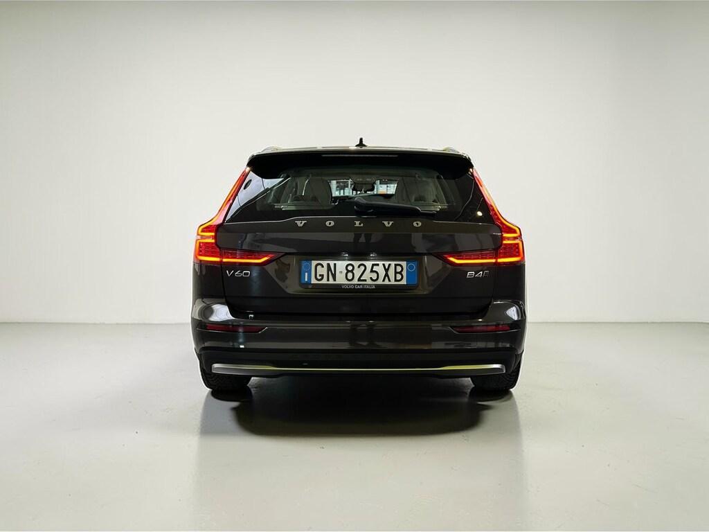 Volvo V60 2.0 B4 Core AWD automatico