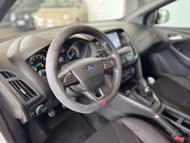FORD Focus 1.0 EcoBoost 125 CV ST Line //BELL1SS1MA//