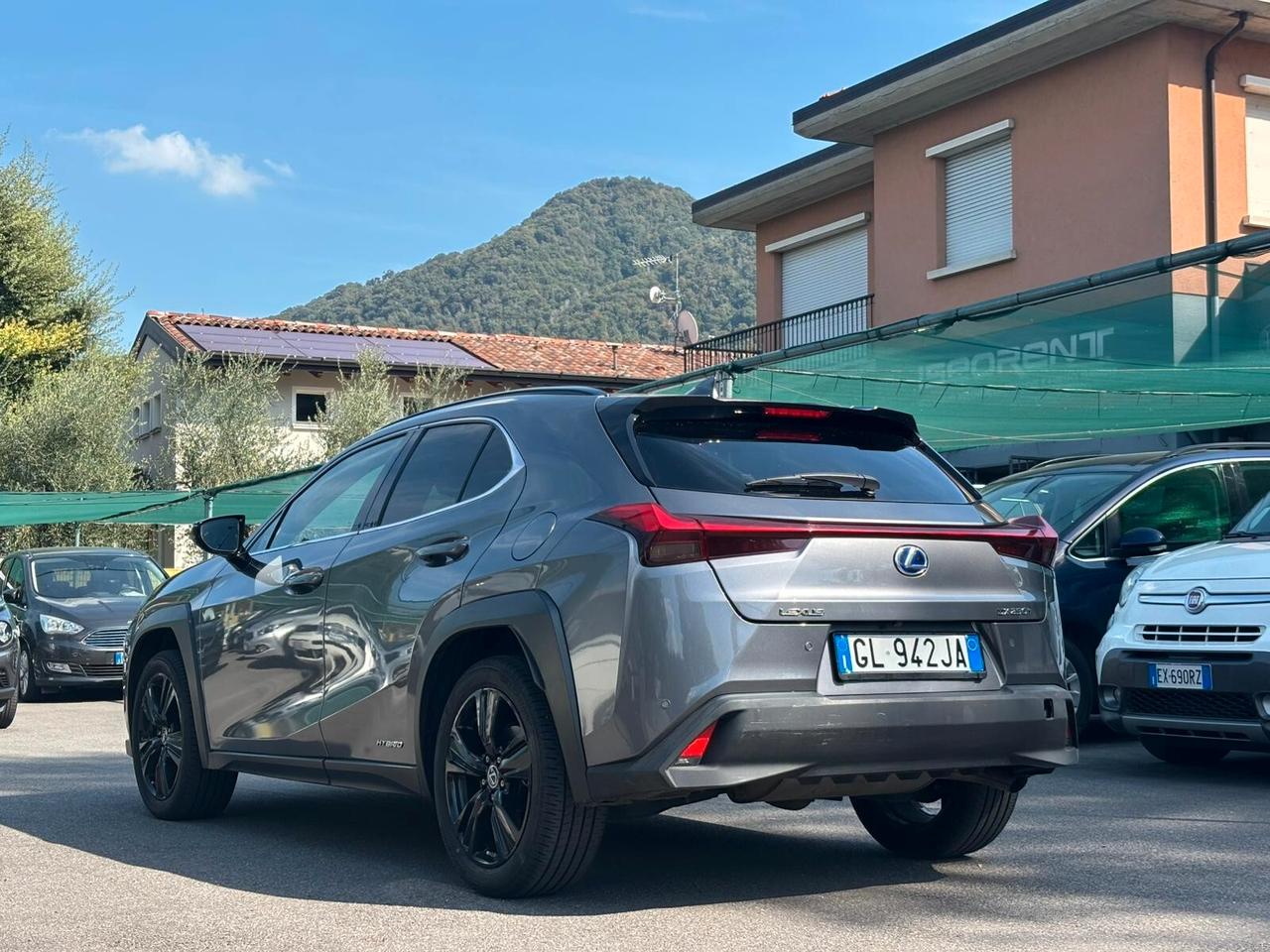 Lexus UX 2019 250h 2.0 Midnight 2wd cvt
