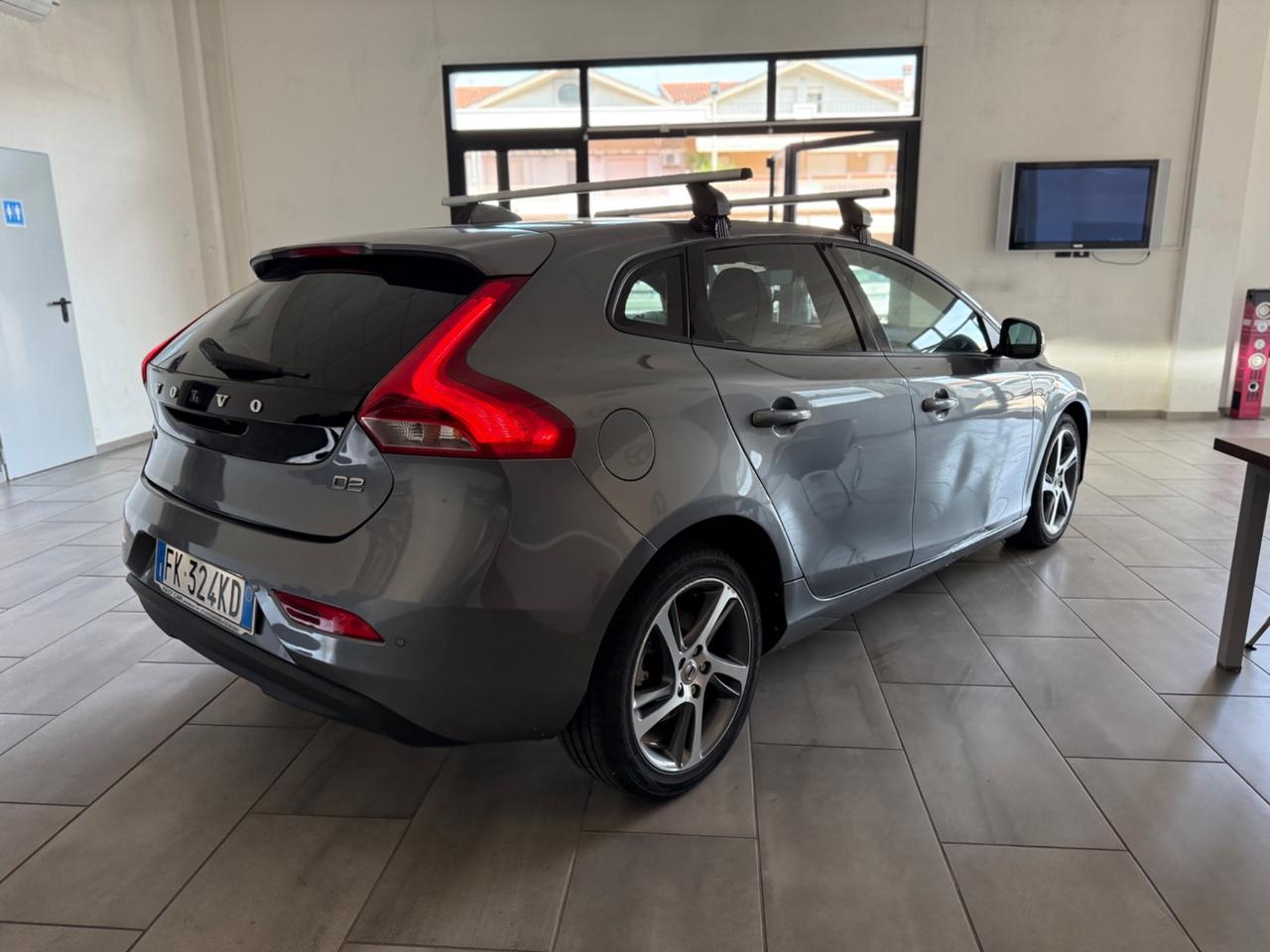 Volvo V40 D2 Geartronic R-design Kinetic