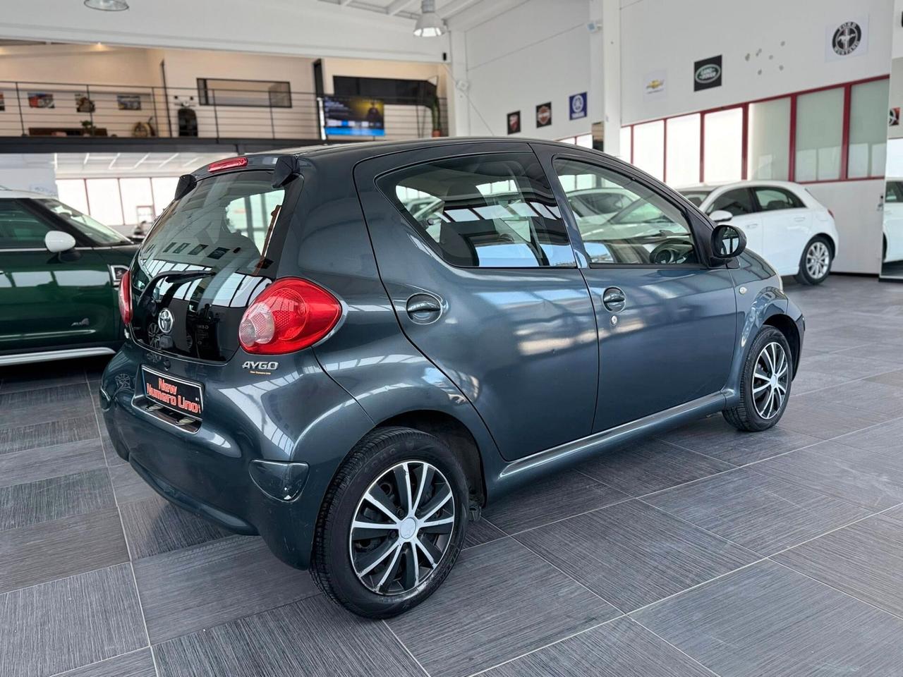 Toyota Aygo 1.0 Benzina 68cv 5porte sol 2006
