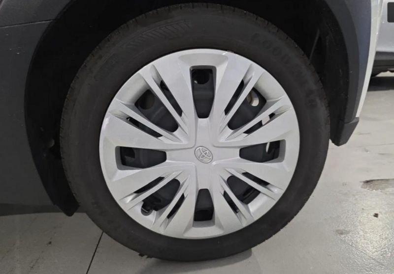 Toyota Aygo Aygo Connect 1.0 VVT-i 72 CV 5 porte x-play