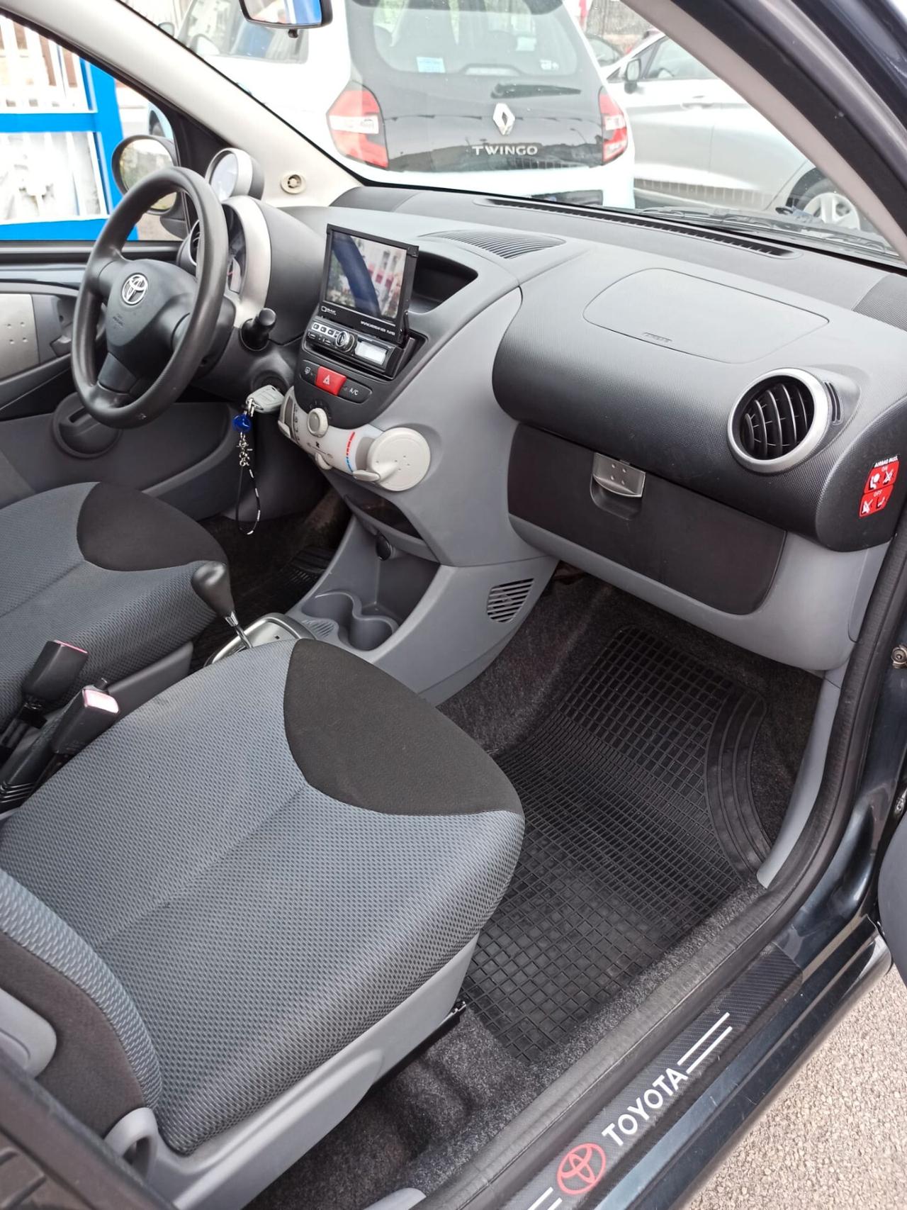 Toyota Aygo 1.0 12V VVT-i 5 porte Automatica