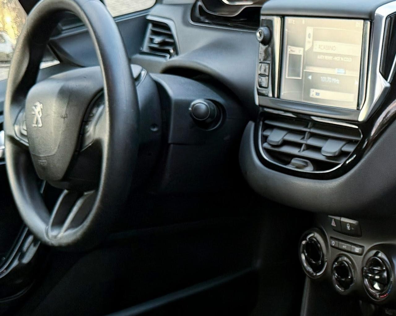 Peugeot 208 1.4 HDi 68 CV 3 porte Allure