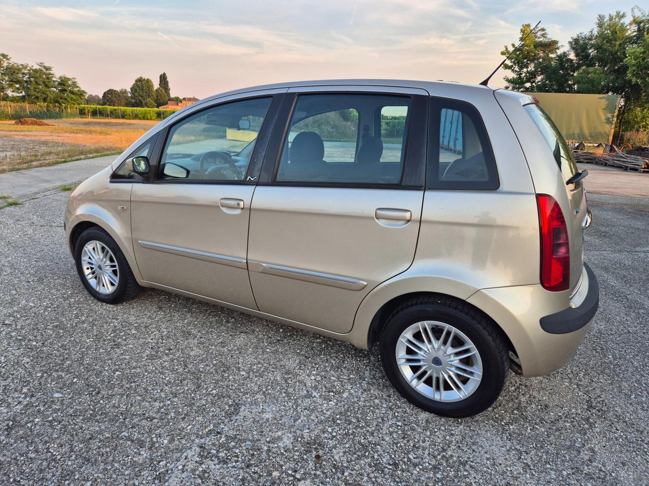 Lancia MUSA 1.3 Multijet 16V 90 CV Platino Plus