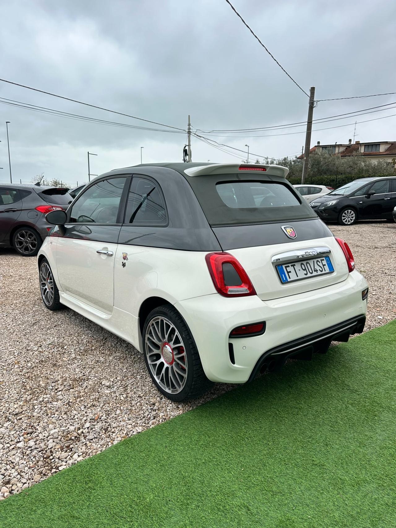 Abarth 500 C 1.4 Turbo T-Jet MTA Bicolore