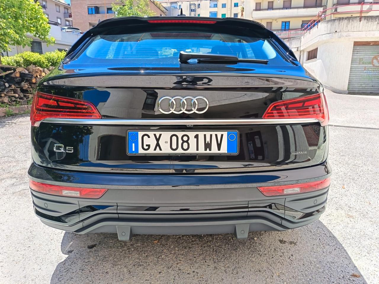 Audi Q5 40 TDI 204 CV quattro S tronic Identity Black