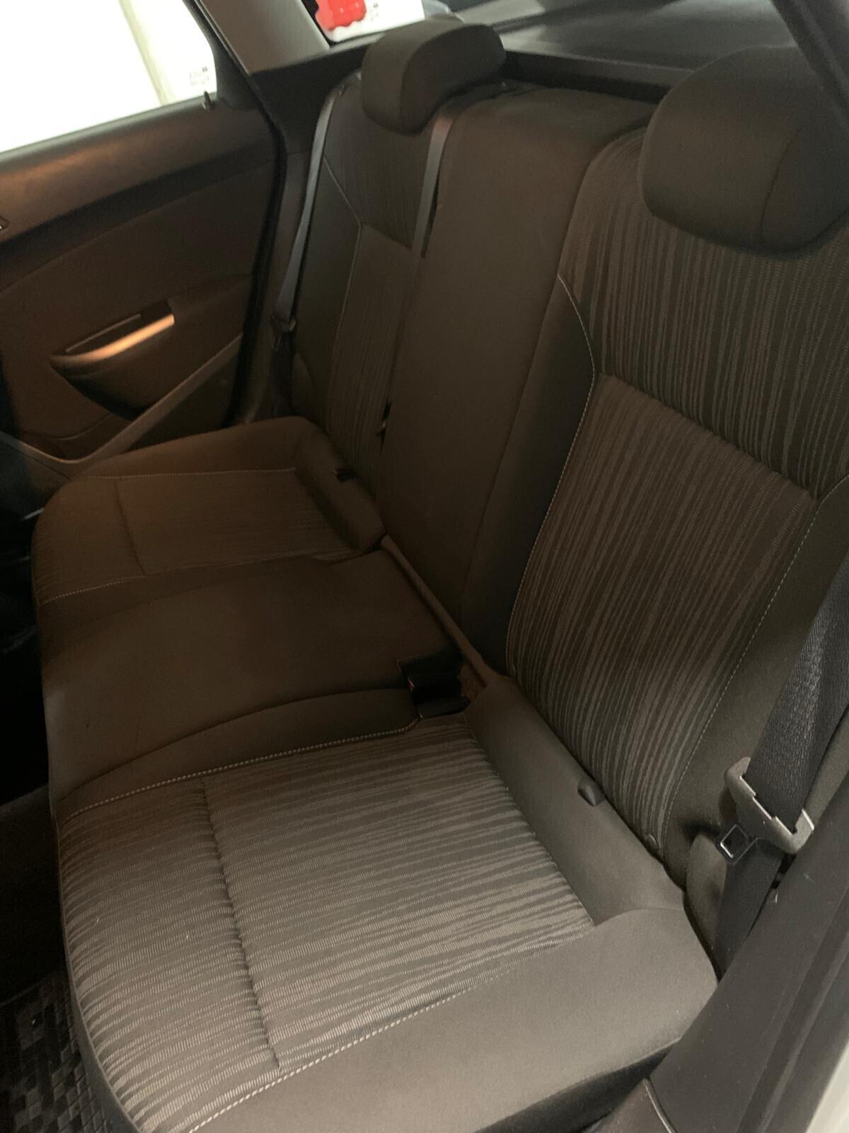 Opel Astra 1.4 100CV Sports Tourer 2011