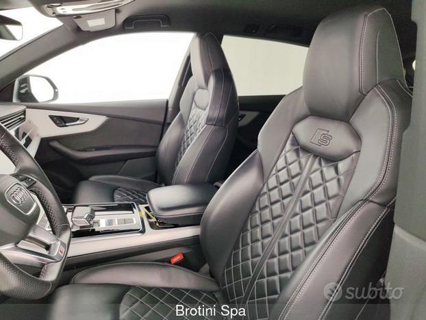 Audi Q8 45 TDI quattro tiptronic Sport