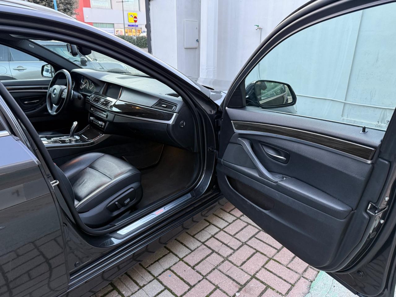 Bmw 520d Touring Luxury - GARANZIA