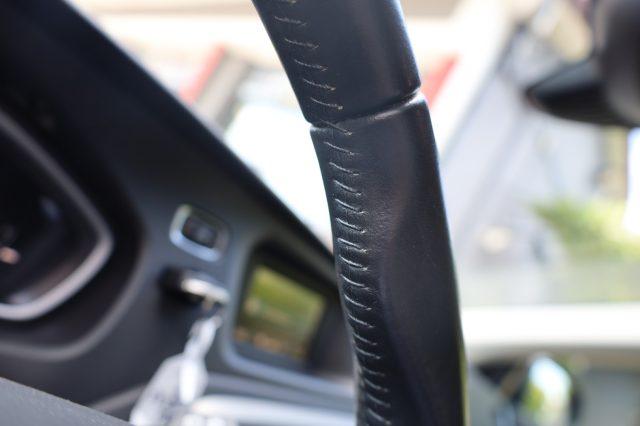 VOLVO V40 D2 2.0d UniPropietario Tagliandata per NEOPATENTAT