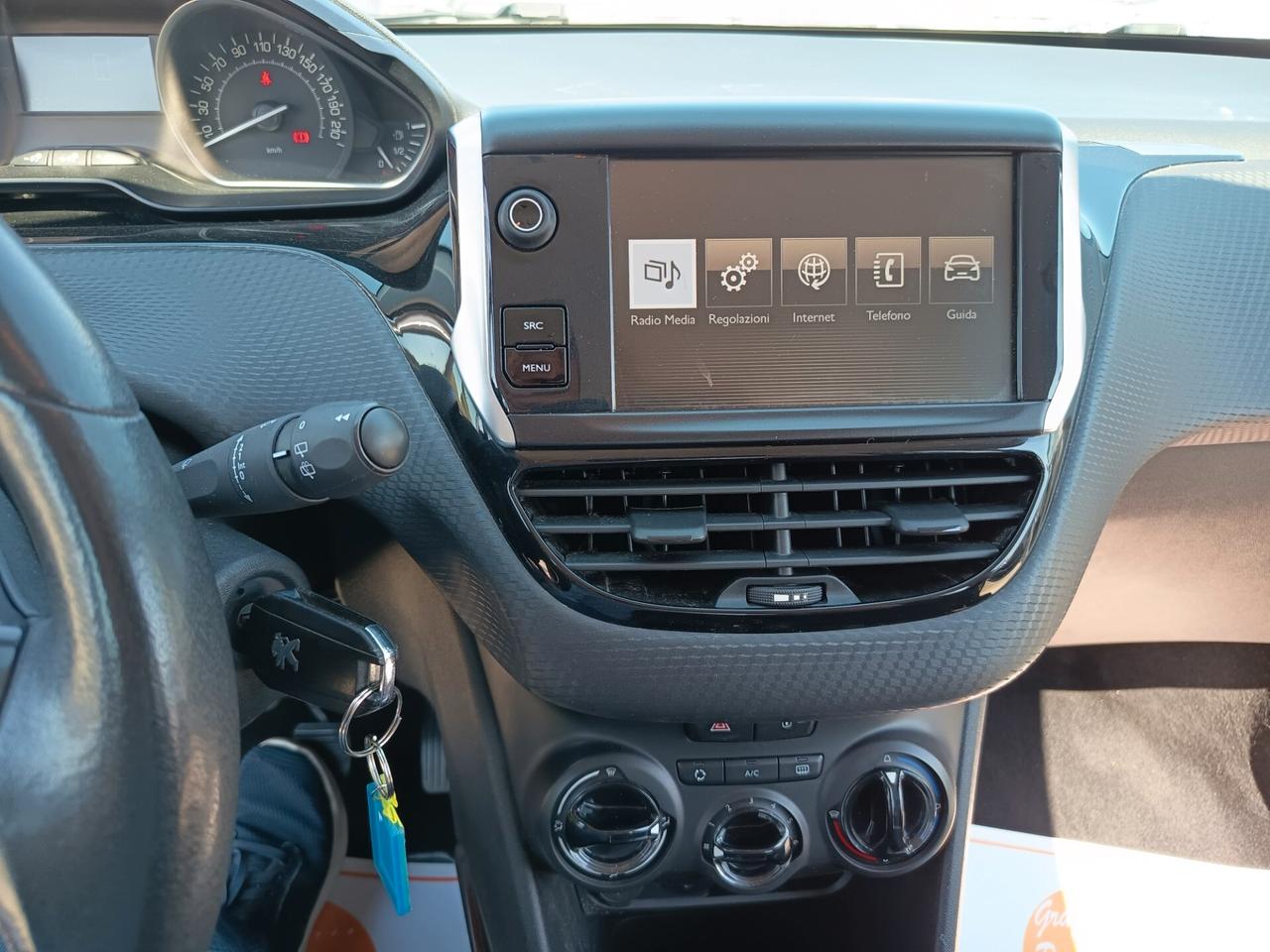 Peugeot 2008 BlueHDi 100 Active