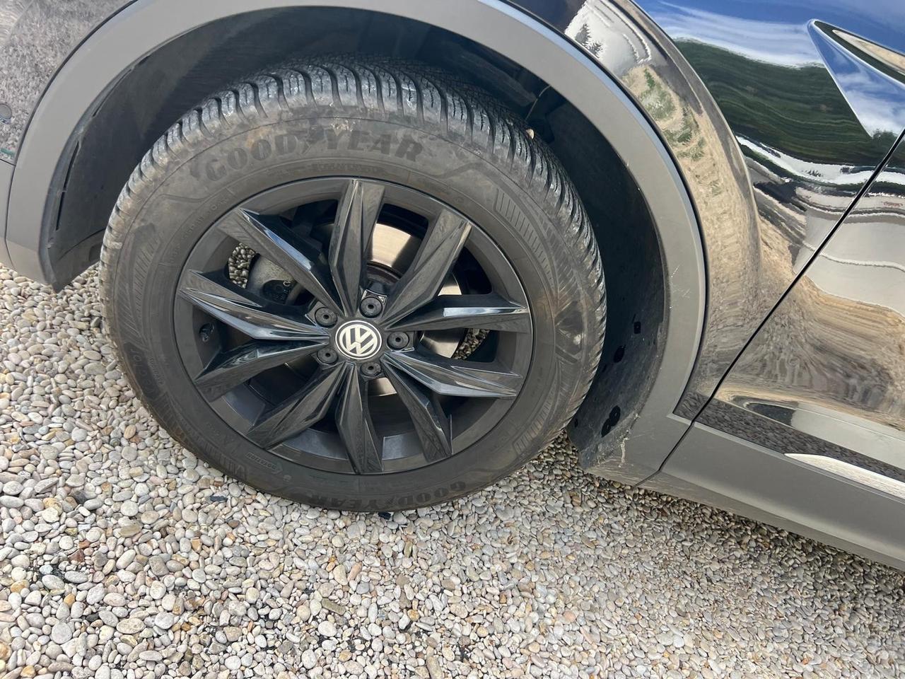 Volkswagen Tiguan 2.0 BiTDI SCR DSG 4MOTION Advanced BMT