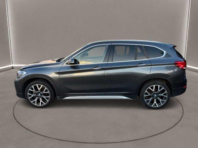 BMW X1 (F48) - sDrive18d xLine