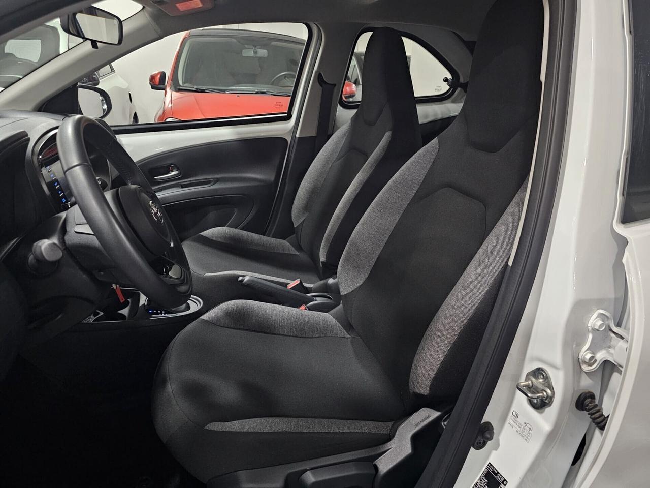 Toyota Aygo X 1.0 VVT-i 72 CV 5 porte lounge S-CVT