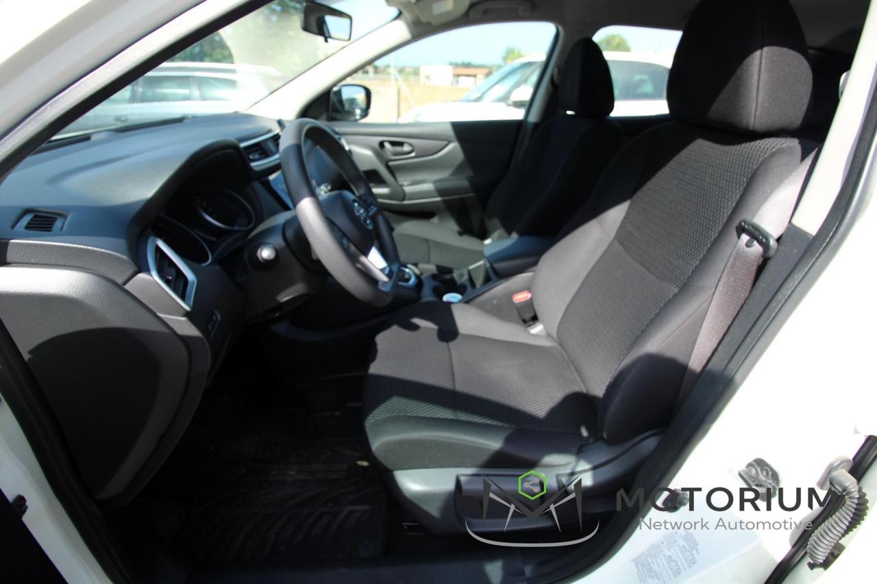 Nissan Qashqai 1.5 dci Visia 115cv dct