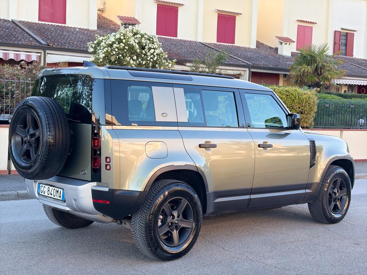 Land Rover Defender 90 3.0D I6 200 CV AWD Auto HSE