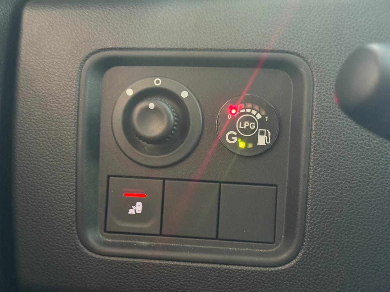 Dacia Duster 1.0 TCe GPL 100 CV ECO-G 4x2 Prestige - SUPER PREZZO! FULL OPTIONAL! OK NEOPATENTATI/E!