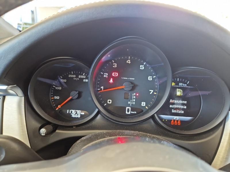 PORSCHE MACAN 2.0 5 PORTE SUV