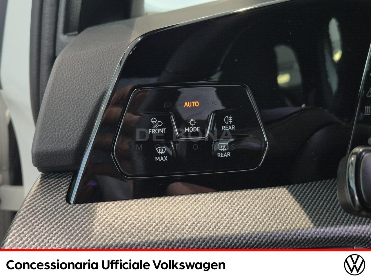 Volkswagen Golf 2.0 tdi r-line plus 150cv dsg