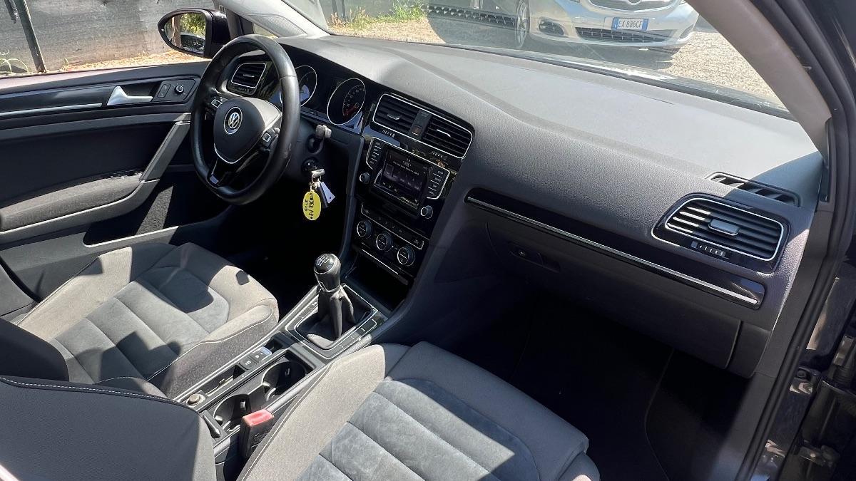 VOLKSWAGEN - Golf 1.6 tdi Trendline 5p