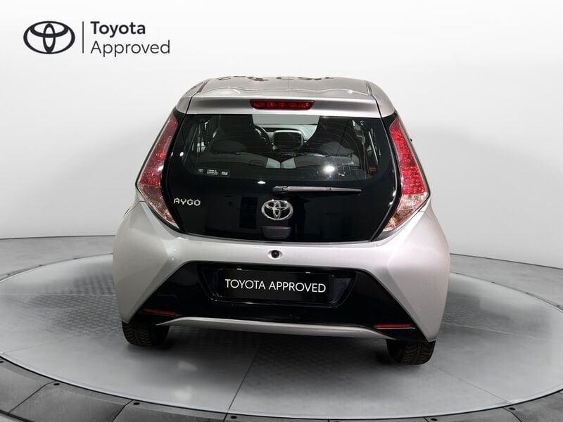 Toyota Aygo 1.0 VVT-i x-play TSS