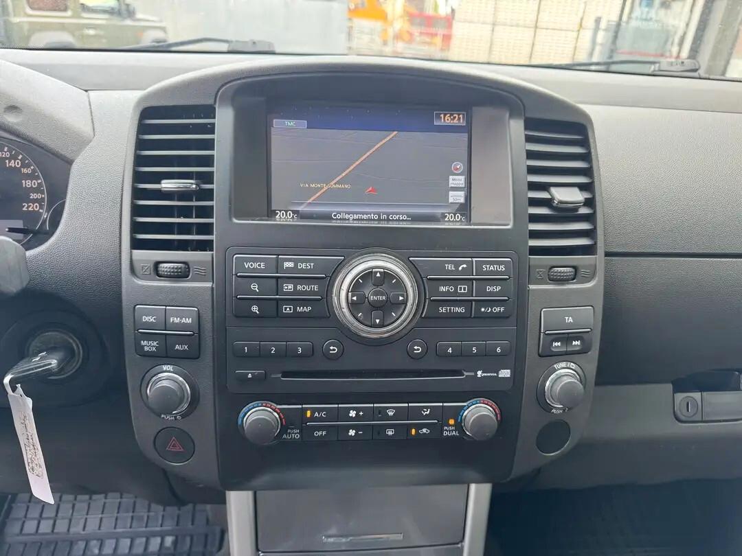 Nissan Navara 3.0 dCi 4 porte Double Cab LE V6