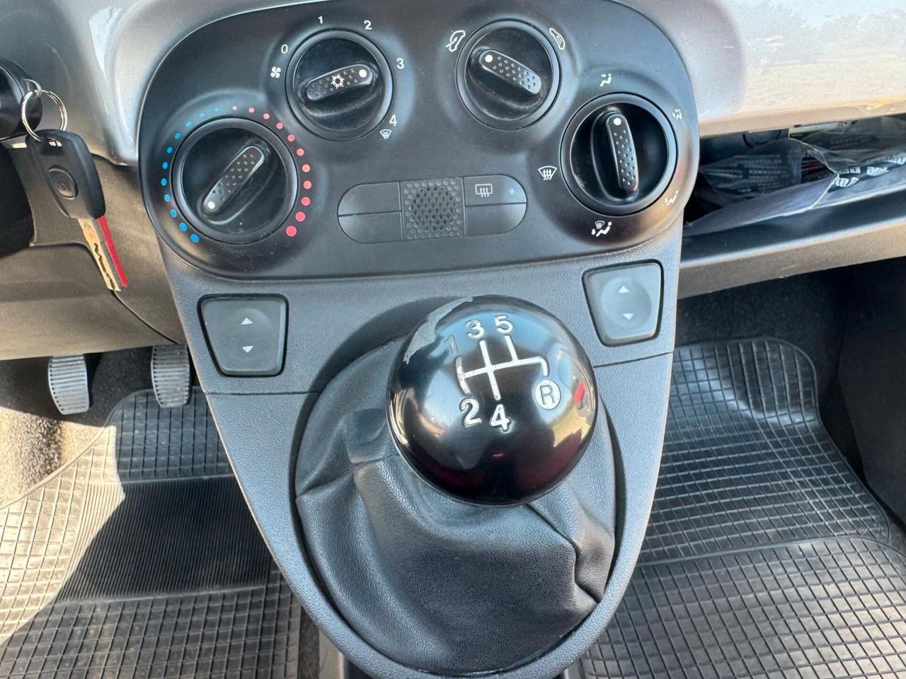 Fiat 500 1.2 SOLAMENTE 52.000 KM NEOPATENTATI